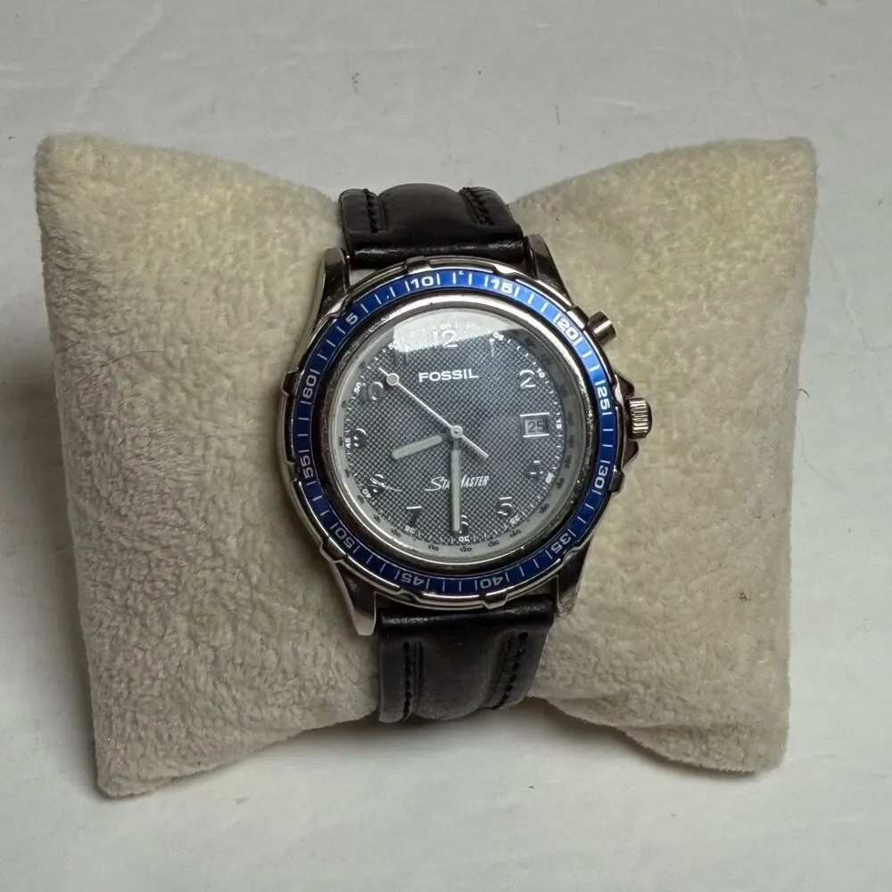Vintage Fossil StarMaster LU-2505 Gray Dial Blue Bezel Leather Watch Date AS-IS